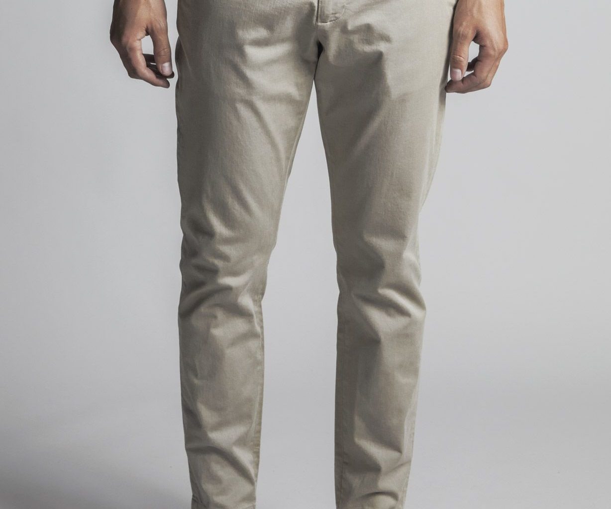 Tapered Chinos Men’s Looks – The Streets | Fashion and Music